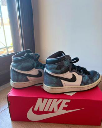 Jordan 1 Mid Tie-Dye