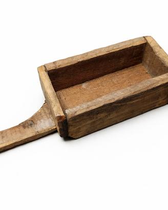 Vecchio stampo artigianale per burro, in legno.