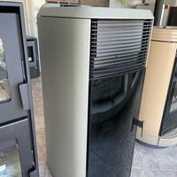 Termostufa  a pellet Carlotta N Idro Lux 25,3kW