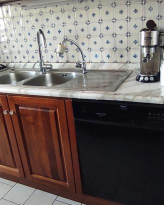 Cucina in legno di noce