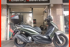 PIAGGIO BEVERLY 300 S RATE SENZA BUSTA/PERMUTE/Eu4