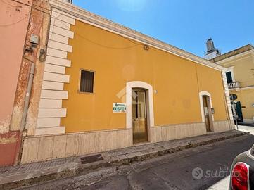 CASA INDIPENDENTE A GALLIPOLI