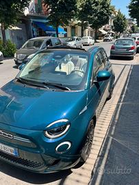 FIAT 500e Cabrio La Prima by Bocelli
