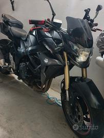 Suzuki GSR 750 - 12/2011 - 32.800 km