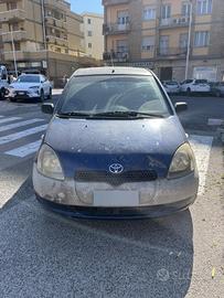 Toyota Yaris del 2001