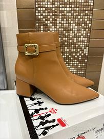 Scarpe stivaletto donna n.39 Lora Ferres