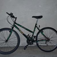 bicicletta donna raggio  ruote 26.