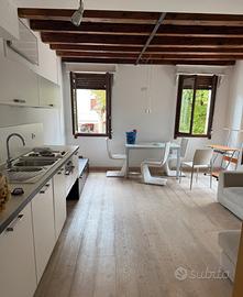 Appartamento centro storico ristrutturato arredato