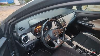Auto Nissan Micra