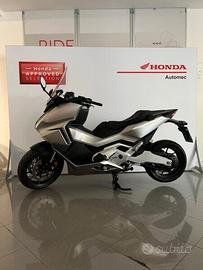 Honda Forza 750