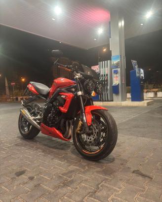 Street Triple 675R
