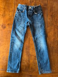 1 Jeans e 1 pantalone cotone - 9/10 anni
