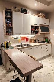 Cucina completa completa di elettrodomestici 