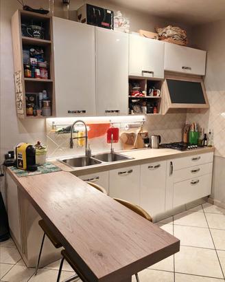 Cucina completa completa di elettrodomestici 