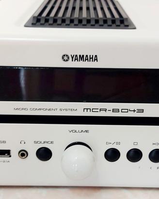 Stereo Yamaha Bluetooth, USB, CD, FM-AM come nuovo