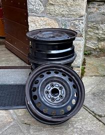 4 Cerchi in Acciaio Suzuki Vitara da 17" con Valv