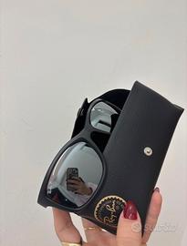 Occhiali da sole Ray-Ban scuderia Ferrari