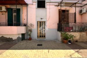 3 LOCALI A REGGIO DI CALABRIA