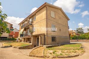 APPARTAMENTO IN POSIZIONE CENTRALE AD ANGUILLARA