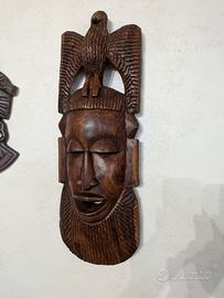Maschera decorativa da parete