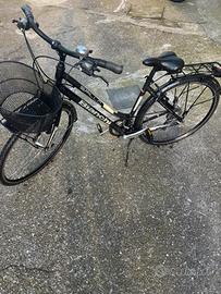 Bianchi Spillo Rubino - Bici da città elegante