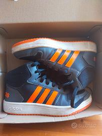 Scarpe Adidas taglia 36 come nuove usate poco