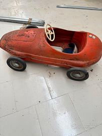 Auto a pedali Giordani