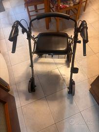 Deambulatore + seggiolino girevole per vasca da ba