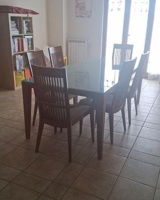 Tavolo calligaris + 6 sedie 600€