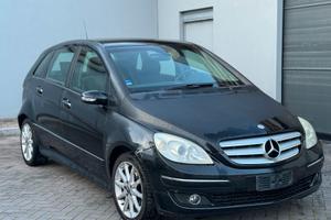 Mercedes clase -B180