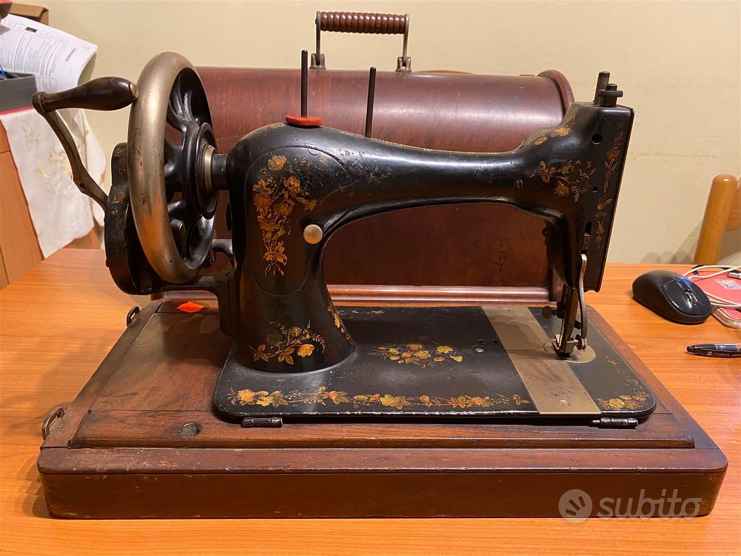 Macchina da cucire portatile SINGER del 1893 - Collezionismo In vendita a  Savona