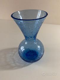 Vasetto in Vetro Blu con Effetto Scheggiato