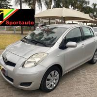 TOYOTA Yaris 1.3 5 porte Sol