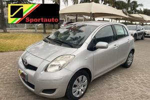 TOYOTA Yaris 1.3 5 porte Sol