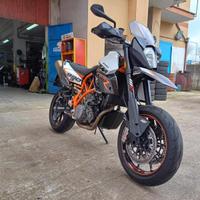 KTM 990 SMR, accessoriata, "eccellenti condizioni"