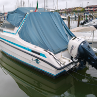 Rio 750cabin con fuoribordo