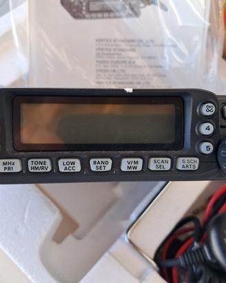 Yaesu FT-7800E Bibanda VHF/UHF 50W
