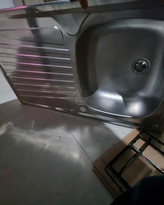 Lavabo + rubinetto+ piano cottura 5 fuochi Candy