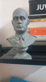 Piccola statua testa di Benito Mussolini
