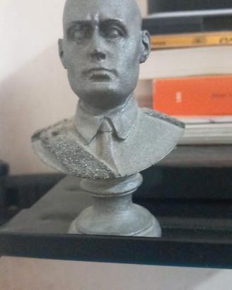 Piccola statua testa di Benito Mussolini