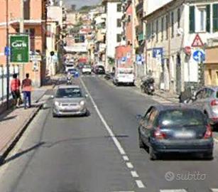 Immobile di 250 m² con 2 locali a Imperia