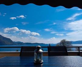 Monolocale vista lago