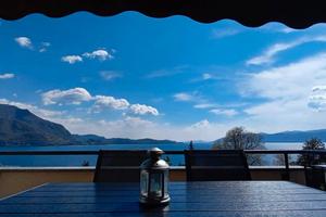 Monolocale vista lago