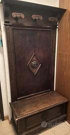 Attaccapanni con cassapanca in legno tinta noce