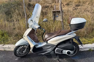 Piaggio Beverly 300 i.e.