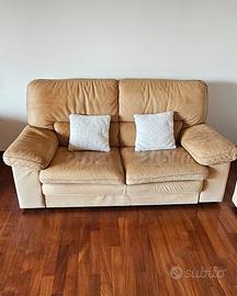 Divani in nabuk eleganti ottime condizion