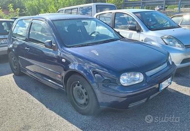 VOLKSWAGEN GOLF 1.6 BENZINA