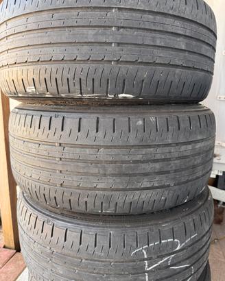 Gomme 225/40 r18 92w