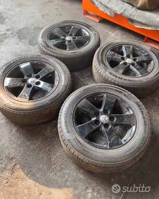 Cerchi in lega e gomme Dodge Journey 225/65/17