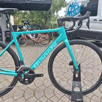 Bianchi Sprint 2026    Di2
